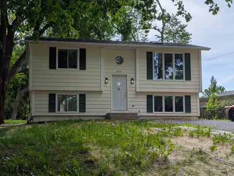 35777 N Helendale Rd, Ingleside, IL 60041
