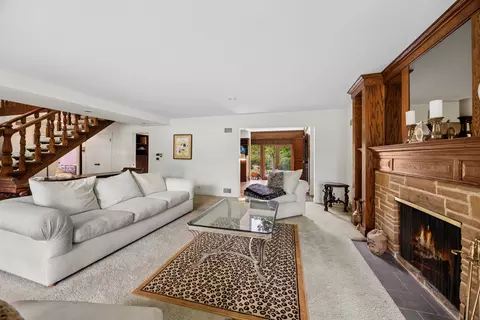 Living - 8080 Wolf Rd, Burr Ridge, IL 60527 photo 1 of 3