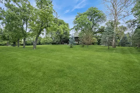 Exterior - 8080 Wolf Rd, Burr Ridge, IL 60527 photo 5 of 7