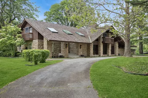 8080 Wolf Rd, Burr Ridge, IL 60527