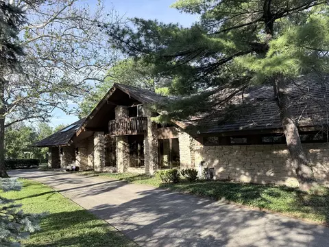 Exterior - 8080 Wolf Rd, Burr Ridge, IL 60527 photo 7 of 7