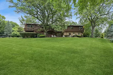 Exterior - 8080 Wolf Rd, Burr Ridge, IL 60527 photo 4 of 7