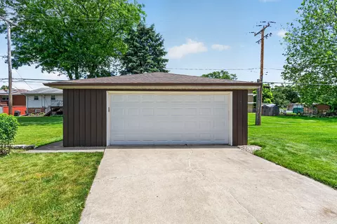 18525 Bock Rd, Lansing, IL 60438 photo 31