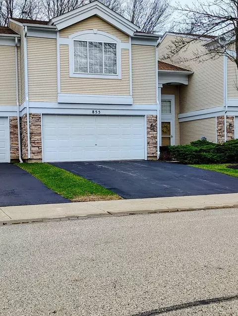 855 Mesa Dr #552D, Elgin, IL 60123