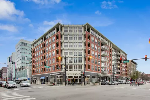 1001 W Madison St #212, Chicago, IL 60607