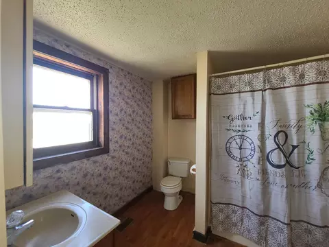 Bath - 7006 S Unity Rd, Polo, IL 61064 photo 1 of 1