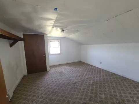 Bedroom - 7006 S Unity Rd, Polo, IL 61064 photo 2 of 3