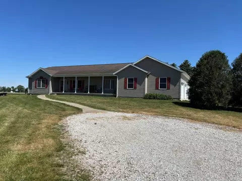 Exterior - 3053 E 1900 North Rd, Sheldon, IL 60966 photo 2 of 5