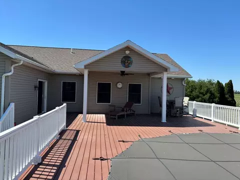 Exterior - 3053 E 1900 North Rd, Sheldon, IL 60966 photo 4 of 5