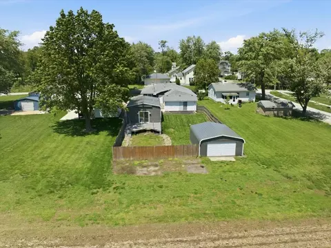205 E Sullivan St, Heyworth, IL 61745 photo 30