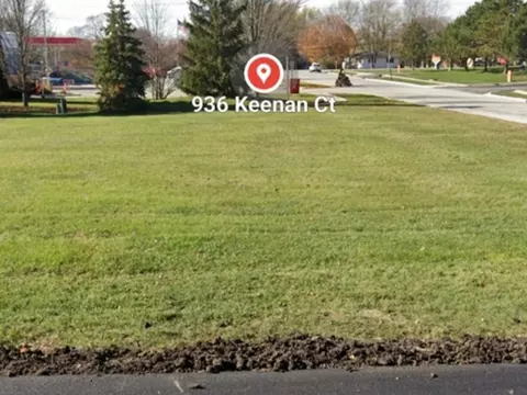 936 Keenan Ct, Beecher, IL 60401