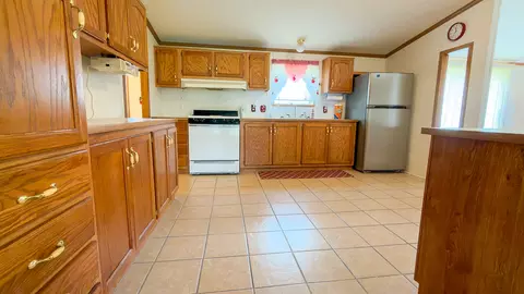 Kitchen - 301 Oak St, Minonk, IL 61760 photo 1 of 4