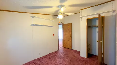Bedroom - 301 Oak St, Minonk, IL 61760 photo 3 of 5