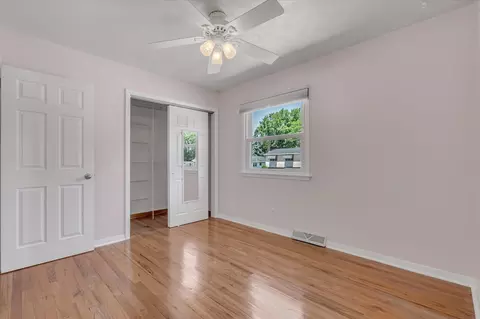Bedroom - 4714 20th Ave, Moline, IL 61265 photo 3 of 8