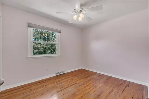 Bedroom - 4714 20th Ave, Moline, IL 61265 photo 4 of 8