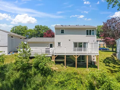 Exterior - 4714 20th Ave, Moline, IL 61265 photo 9 of 10
