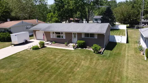 1705 N North Ave, Mchenry, IL 60050