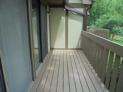 Exterior - 4730 Calvert Dr #C2, Rolling Meadows, IL 60008 photo 2 of 4