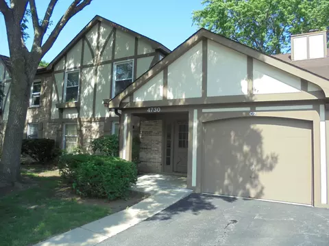 4730 Calvert Dr #C2, Rolling Meadows, IL 60008
