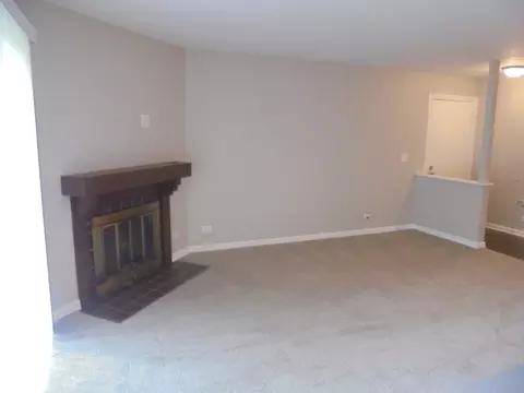 Living - 4730 Calvert Dr #C2, Rolling Meadows, IL 60008 photo 7 of 7