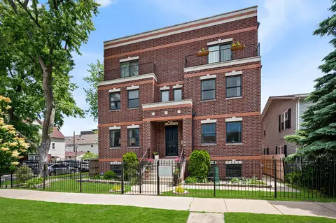 2219 N Campbell Ave #1N, Chicago, IL 60647