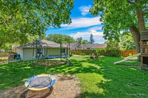 Exterior - 321 Ingleside Ave, Aurora, IL 60506 photo 11 of 21