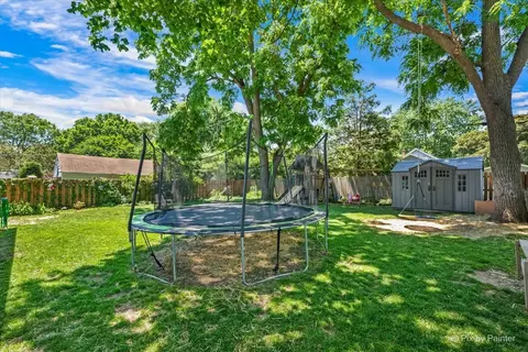 Exterior - 321 Ingleside Ave, Aurora, IL 60506 photo 14 of 21