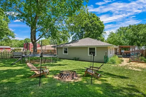 Exterior - 321 Ingleside Ave, Aurora, IL 60506 photo 12 of 21