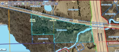 000 252nd St, Dewitt, IA 52742