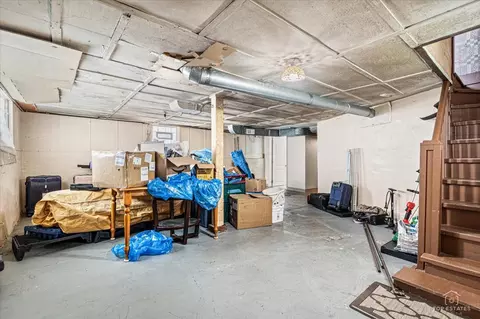 Other - 655 W 43rd Pl, Chicago, IL 60609 photo 6 of 11