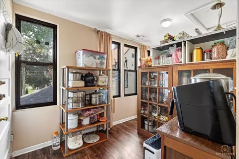 Other - 655 W 43rd Pl, Chicago, IL 60609 photo 5 of 11