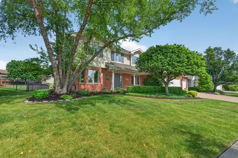 19612 Silverside Dr, Tinley Park, IL 60487