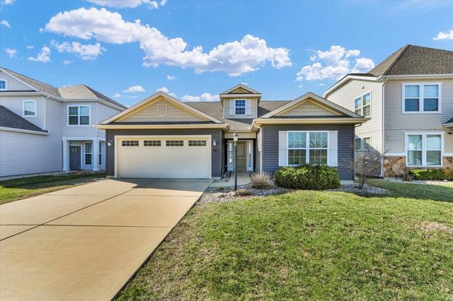 407 Bardeen Ln, Champaign, IL 61822
