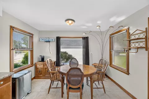 Dining - 413 Water St, Thornton, IL 60476 photo 1 of 1