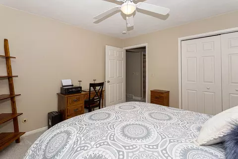 Bedroom - 25 Cherry Hill Ct, Hampton, IL 61256 photo 4 of 4