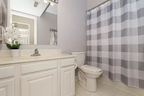 Bath - 25 Cherry Hill Ct, Hampton, IL 61256 photo 2 of 2