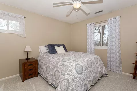 Bedroom - 25 Cherry Hill Ct, Hampton, IL 61256 photo 3 of 4