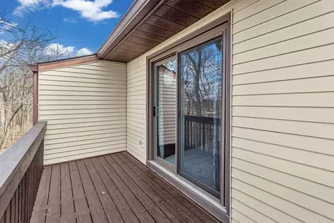 Exterior - 25 Cherry Hill Ct, Hampton, IL 61256 photo 4 of 4