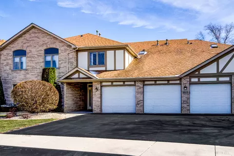 18523 Pine Lake Dr #4, Tinley Park, IL 60477