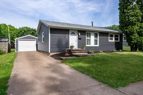 Exterior - 3507 38th St, Moline, IL 61265 photo 2 of 8
