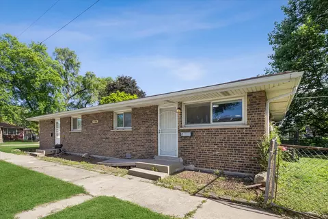 14000 S Hoxie Ave, Burnham, IL 60633