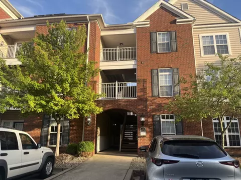 1903 N Lincoln Ave #102, Urbana, IL 61801