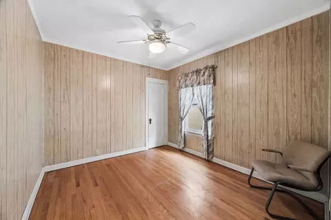 Bedroom - 1004 Mapleton Ave, Oak Park, IL 60302 photo 1 of 4
