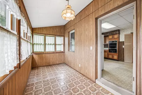 Entry Way - 1004 Mapleton Ave, Oak Park, IL 60302 photo 1 of 1