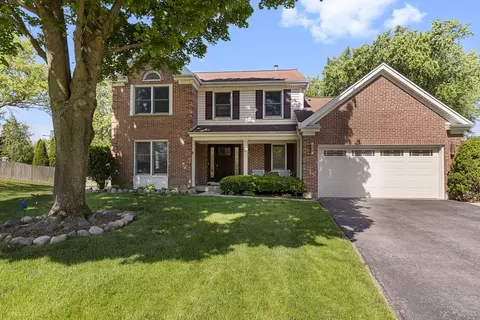 1118 Highland Grove Dr, Buffalo Grove, IL 60089