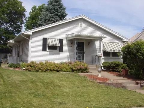 2224 15 12 St, Rock Island, IL 61201