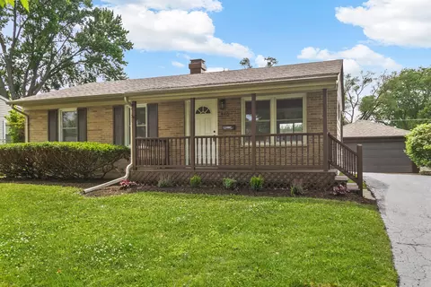 310 Rosewood Ave, Buffalo Grove, IL 60089