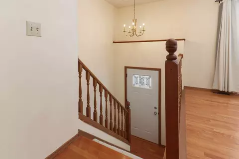 Entry Way - 4 Moonstone Ct, Bloomington, IL 61704 photo 2 of 2