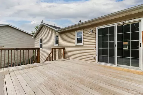 Exterior - 4 Moonstone Ct, Bloomington, IL 61704 photo 9 of 11