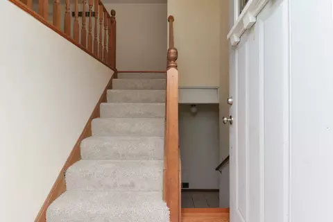 Entry Way - 4 Moonstone Ct, Bloomington, IL 61704 photo 1 of 2